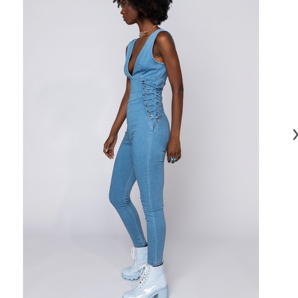 Denim jumpsuit laced in the side. - Picture 3 of 7